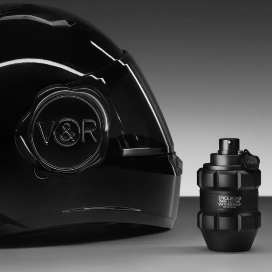 Viktor u0026 Rolf Viktor & Rolf Spicebomb Dark Leather Eau de Parfum Spray