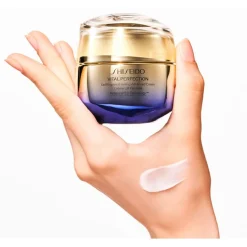 Shiseido Vital Perfection Uplifting and Firming Advanced Cream von