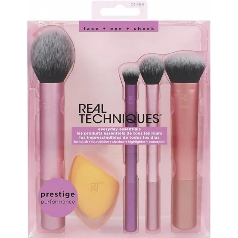 Real Techniques Wangenpinsel Blush Brush von Sale