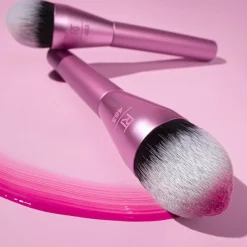 Real Techniques Wangenpinsel Power Pigment Blush Brush von