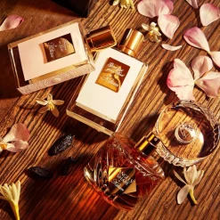 Kilian Paris Woman in Gold Floral Vanilla Perfume Spray von