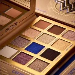 Catrice Wonder Woman Eyeshadow Palette von Hot