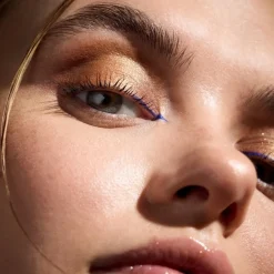 Catrice Wonder Woman Eyeshadow Palette von Hot