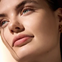 Catrice Wonder Woman Shimmer Lip Glaze von Best