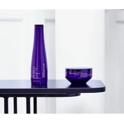 Shu Uemura yubi blonde Anti-Gelbstich Purple Shampoo von New